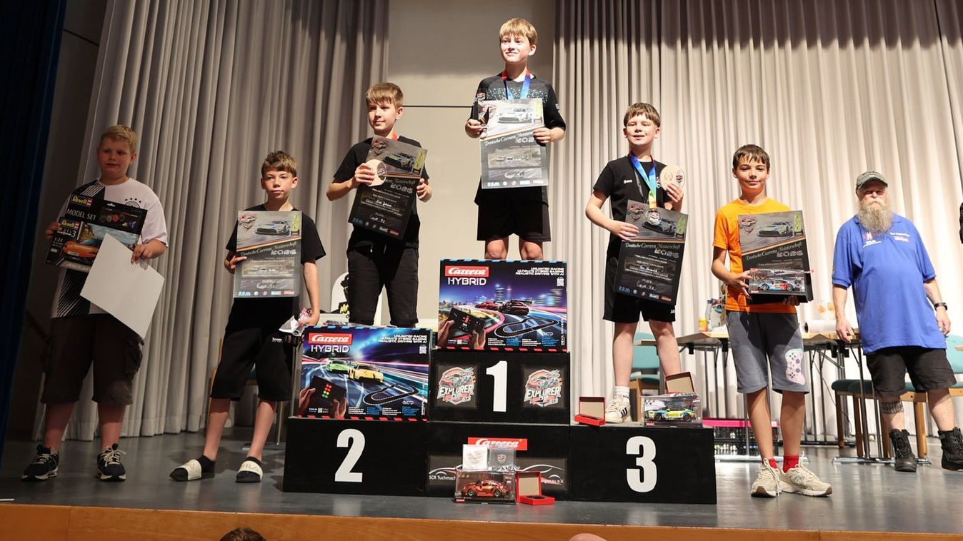 Podest der U13-Wertung - ganz oben Juri Eichner